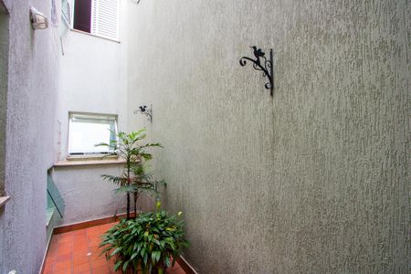 Casa à venda com 400m², 4 quartos e 6 vagas Casa à venda com 400m², 4 quartos e 6 vagasJardim de Inverno