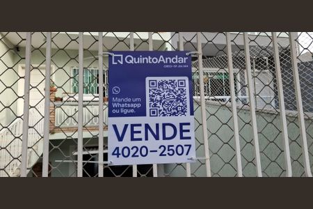 Casa à venda com 400m², 4 quartos e 6 vagas Casa à venda com 400m², 4 quartos e 6 vagasPlaquinha