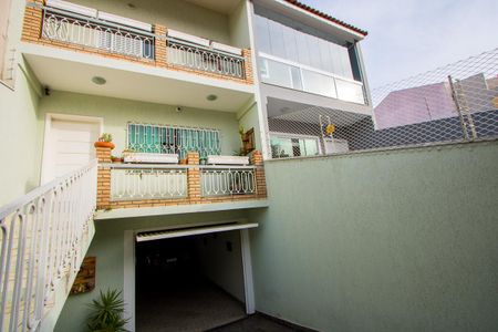 Casa à venda com 400m², 4 quartos e 6 vagas Casa à venda com 400m², 4 quartos e 6 vagasÁrea externa