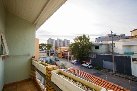 Casa à venda com 400m², 4 quartos e 6 vagas Casa à venda com 400m², 4 quartos e 6 vagasVaranda Suíte 1