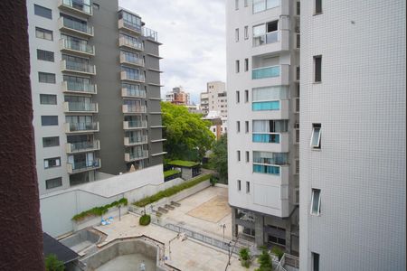 Apartamento à venda com 102m², 2 quartos e 1 vagaQuarto 1 - Vista