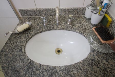 Apartamento à venda com 82m², 3 quartos e 2 vagas Apartamento à venda com 82m², 3 quartos e 2 vagasBanheiro da Suíte