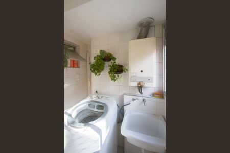 Apartamento à venda com 82m², 3 quartos e 2 vagas Apartamento à venda com 82m², 3 quartos e 2 vagasÁrea de Serviço