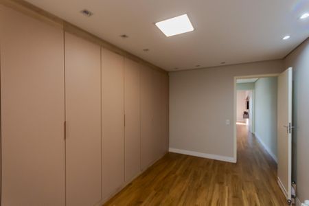 Casa à venda com 127m², 2 quartos e 3 vagas Casa à venda com 127m², 2 quartos e 3 vagasQuarto 2