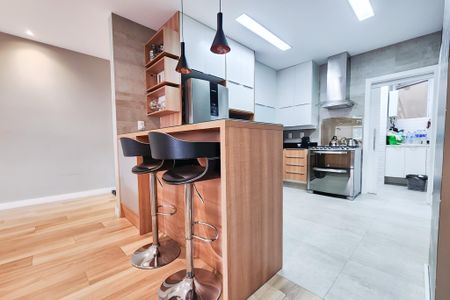 Apartamento à venda com 124m², 3 quartos e 1 vaga Apartamento à venda com 124m², 3 quartos e 1 vagaCozinha