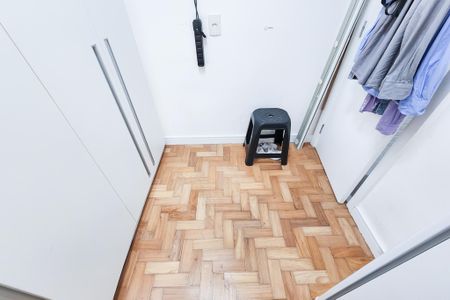 Apartamento à venda com 124m², 3 quartos e 1 vaga Apartamento à venda com 124m², 3 quartos e 1 vagaQuarto de serviço
