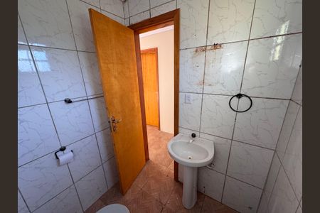 Casa para alugar com 48m², 1 quarto e 1 vaga Casa para alugar com 48m², 1 quarto e 1 vagaBanheiro
