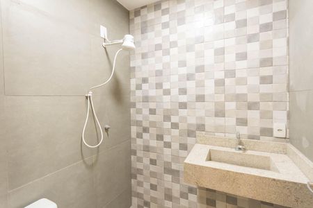 Casa à venda com 233m², 2 quartos e 1 vagaBanheiro