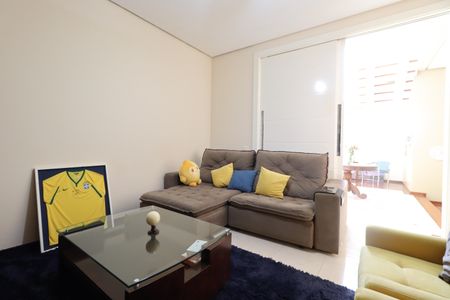 Casa para alugar com 430m², 6 quartos e 4 vagasSala de TV