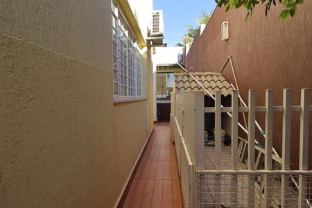 Casa para alugar com 430m², 6 quartos e 4 vagasCorredor- canil