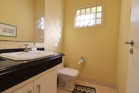 Casa para alugar com 430m², 6 quartos e 4 vagasLavabo da Sala 1