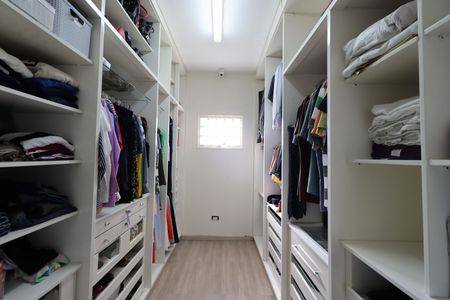 Casa para alugar com 430m², 6 quartos e 4 vagasCloset suíte 4
