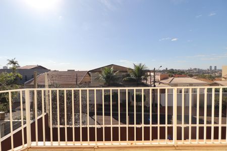 Casa para alugar com 430m², 6 quartos e 4 vagasSacada da Sala 2 andar