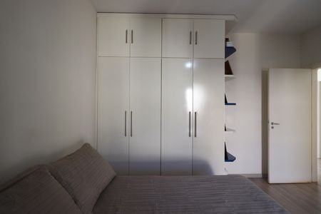 Casa para alugar com 430m², 6 quartos e 4 vagasSuíte 2