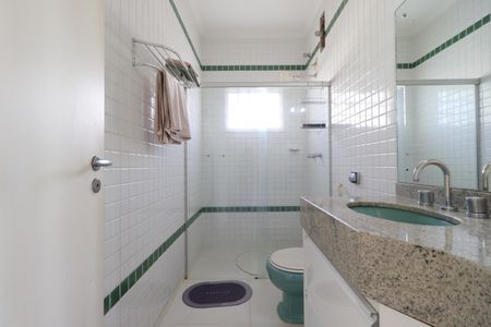 Casa para alugar com 430m², 6 quartos e 4 vagasBanheiro da Suíte 3