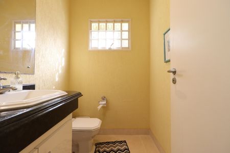 Casa para alugar com 430m², 6 quartos e 4 vagasLavabo da Sala 1