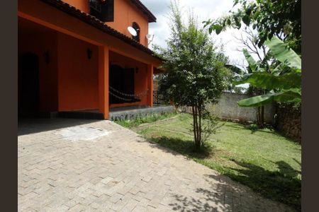 Casa à venda com 380m², 3 quartos e 5 vagas Casa à venda com 380m², 3 quartos e 5 vagasFoto 09