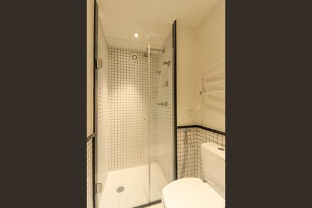 Apartamento à venda com 178m², 3 quartos e 2 vagas Apartamento à venda com 178m², 3 quartos e 2 vagasBanheiro da Suíte 1