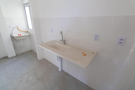 Apartamento para alugar com 41m², 2 quartos e 1 vaga Apartamento para alugar com 41m², 2 quartos e 1 vagaCozinha e Área de Serviço