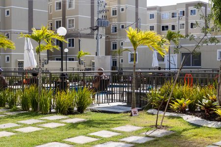 Apartamento para alugar com 41m², 2 quartos e 1 vaga Apartamento para alugar com 41m², 2 quartos e 1 vagaÁrea comum - Piscina