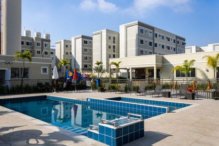 Apartamento para alugar com 41m², 2 quartos e 1 vaga Apartamento para alugar com 41m², 2 quartos e 1 vagaÁrea comum - Piscina