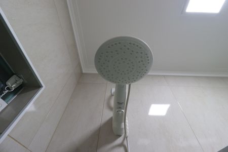 Casa à venda com 145m², 2 quartos e 2 vagasBanheiro da Suíte - Chuveiro