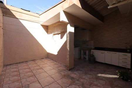 Casa à venda com 145m², 2 quartos e 2 vagasÁrea de Serviço