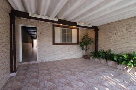 Casa à venda com 145m², 2 quartos e 2 vagasGaragem