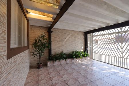 Casa à venda com 145m², 2 quartos e 2 vagasGaragem