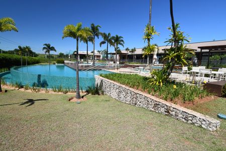 Casa de condomínio à venda com 229m², 3 quartos e 4 vagasÁrea comum - Piscina