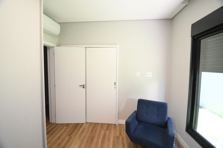 Casa de condomínio à venda com 229m², 3 quartos e 4 vagasQuarto Suíte 2