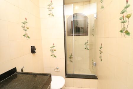 Casa para alugar com 503m², 3 quartos e 2 vagasBanheiro Social