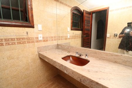 Casa para alugar com 503m², 3 quartos e 2 vagasBanheiro da Suíte