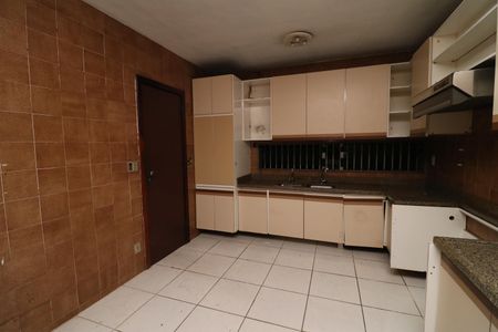 Casa para alugar com 503m², 3 quartos e 2 vagasCozinha