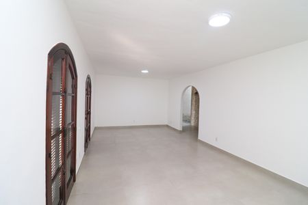 Casa à venda com 503m², 3 quartos e 2 vagasSala