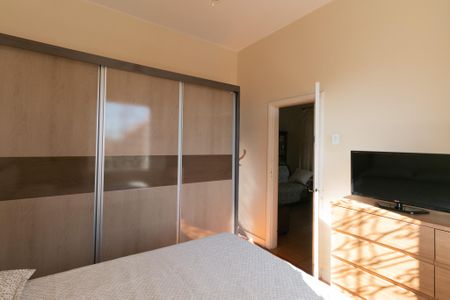 Casa à venda com 180m², 3 quartos e 1 vaga Casa à venda com 180m², 3 quartos e 1 vagaQuarto 1