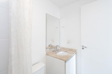 Apartamento à venda com 67m², 3 quartos e 1 vaga Apartamento à venda com 67m², 3 quartos e 1 vagaBanheiro 2
