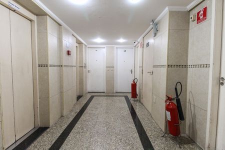 Apartamento à venda com 60m², 2 quartos e 1 vaga Apartamento à venda com 60m², 2 quartos e 1 vagaHall de Entrada