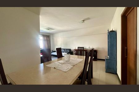 Apartamento à venda com 100m², 3 quartos e 2 vagas Apartamento à venda com 100m², 3 quartos e 2 vagasSala