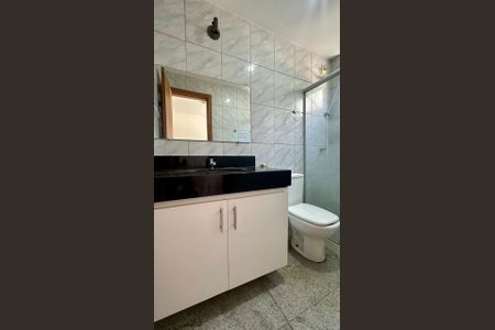 Apartamento à venda com 100m², 3 quartos e 2 vagas Apartamento à venda com 100m², 3 quartos e 2 vagasBanheiro da Suíte