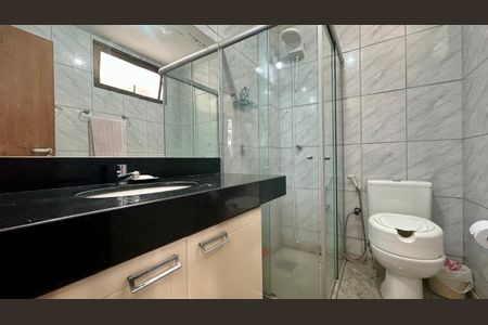 Apartamento à venda com 100m², 3 quartos e 2 vagas Apartamento à venda com 100m², 3 quartos e 2 vagasBanheiro da Suíte