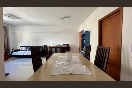 Apartamento à venda com 100m², 3 quartos e 2 vagas Apartamento à venda com 100m², 3 quartos e 2 vagasSala