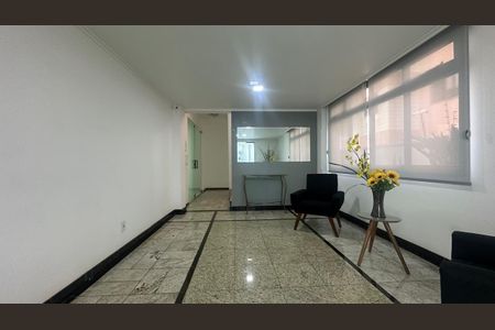 Apartamento à venda com 100m², 3 quartos e 2 vagas Apartamento à venda com 100m², 3 quartos e 2 vagasÁrea Comum - Hall social