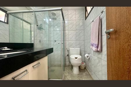Apartamento à venda com 100m², 3 quartos e 2 vagas Apartamento à venda com 100m², 3 quartos e 2 vagasBanheiro da Suíte