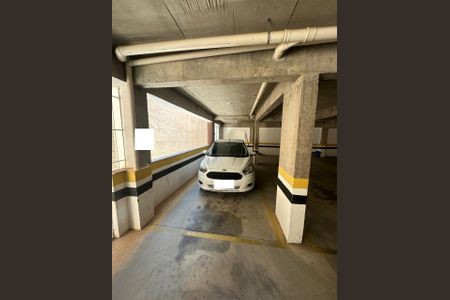 Apartamento à venda com 100m², 3 quartos e 2 vagas Apartamento à venda com 100m², 3 quartos e 2 vagasÁrea Comum - Estacionamento