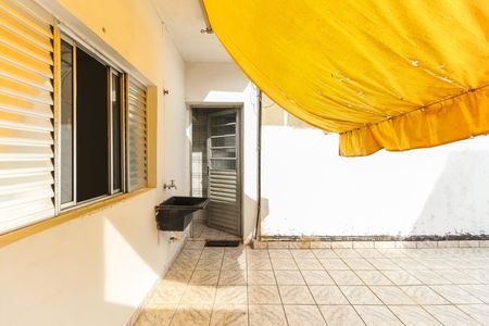 Casa para alugar com 45m², 1 quarto e sem vaga Casa para alugar com 45m², 1 quarto e sem vagaQuintal - Área de Serviço