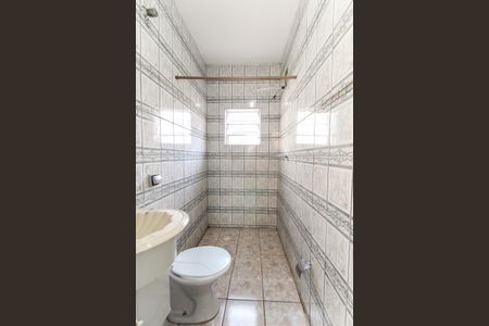 Casa para alugar com 45m², 1 quarto e sem vaga Casa para alugar com 45m², 1 quarto e sem vagaBanheiro