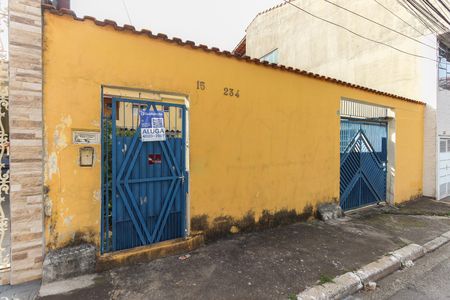 Casa para alugar com 45m², 1 quarto e sem vaga Casa para alugar com 45m², 1 quarto e sem vagaFachada