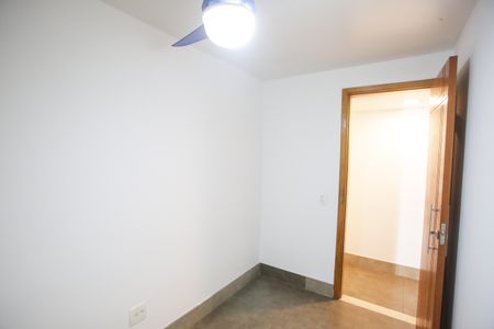 Apartamento à venda com 280m², 5 quartos e 2 vagas Apartamento à venda com 280m², 5 quartos e 2 vagasQuarto 3