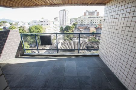 Apartamento à venda com 280m², 5 quartos e 2 vagas Apartamento à venda com 280m², 5 quartos e 2 vagasVista da Varanda